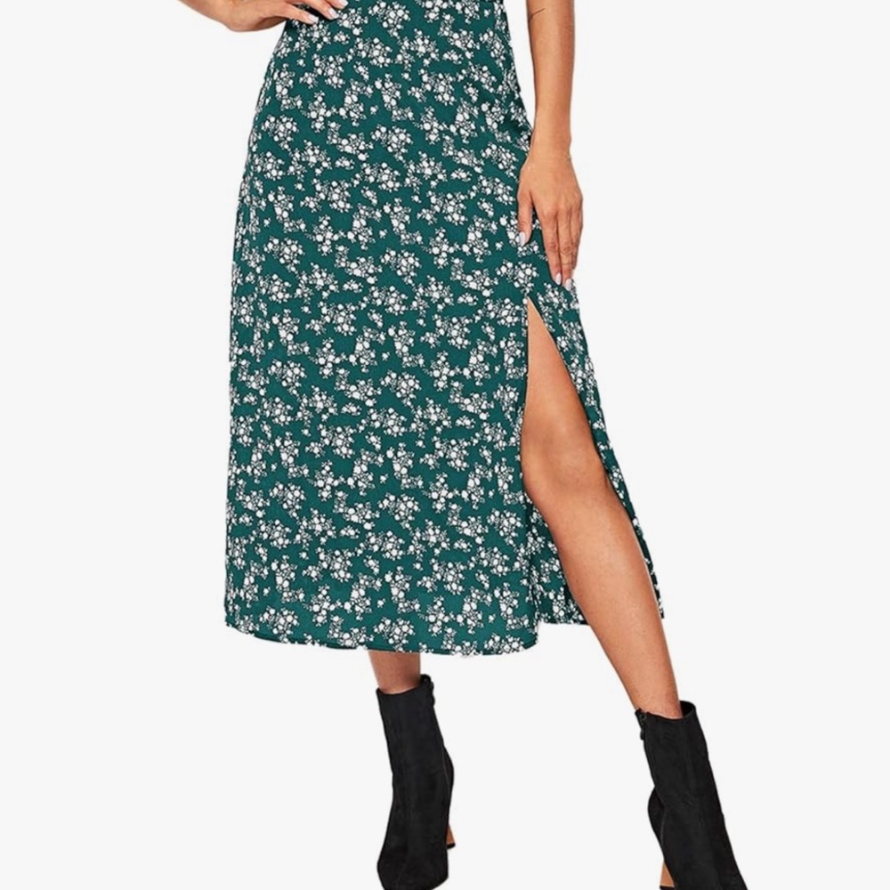 Green A-line Midi Skirt with Side Slit for Casual Wear